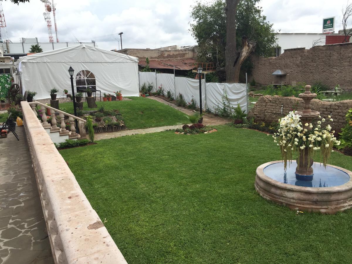 Los Nogales Inn Camargo Eksteriør bilde