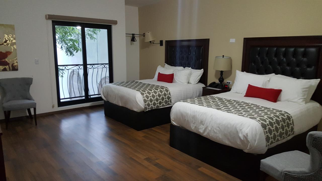 Los Nogales Inn Camargo Eksteriør bilde
